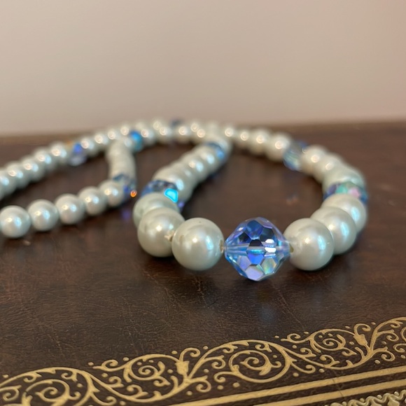 Laguna Blue AB Faceted Glass & Faux Pearl Single Strand Beaded Necklace - Picture 5 of 7